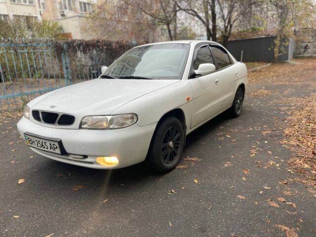 Белый Дэу Нубира, объемом двигателя 1.6 л и пробегом 271 тыс. км за 2300 $, фото 3 на Automoto.ua
