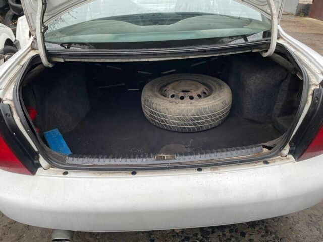 Білий Деу Нубіра, об'ємом двигуна 1.6 л та пробігом 250 тис. км за 1500 $, фото 11 на Automoto.ua