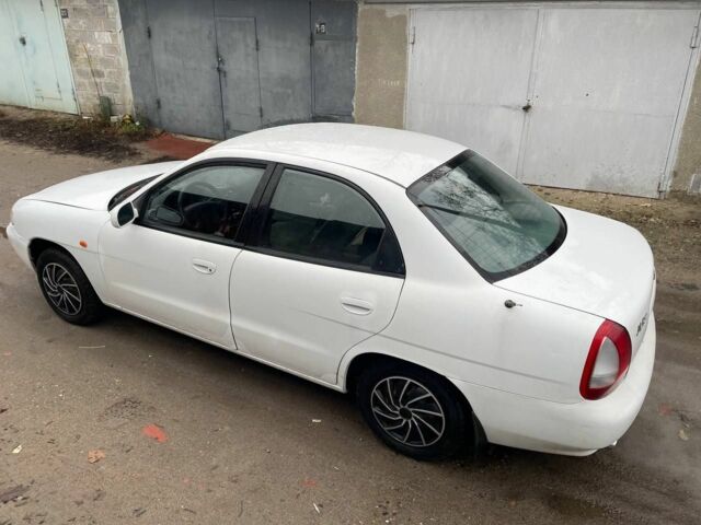 Білий Деу Нубіра, об'ємом двигуна 1.6 л та пробігом 250 тис. км за 1500 $, фото 8 на Automoto.ua