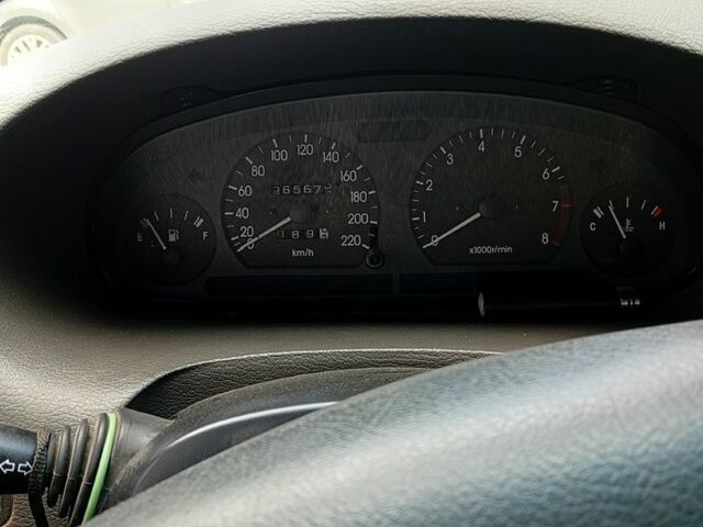 Білий Деу Нубіра, об'ємом двигуна 1.6 л та пробігом 265 тис. км за 3000 $, фото 1 на Automoto.ua