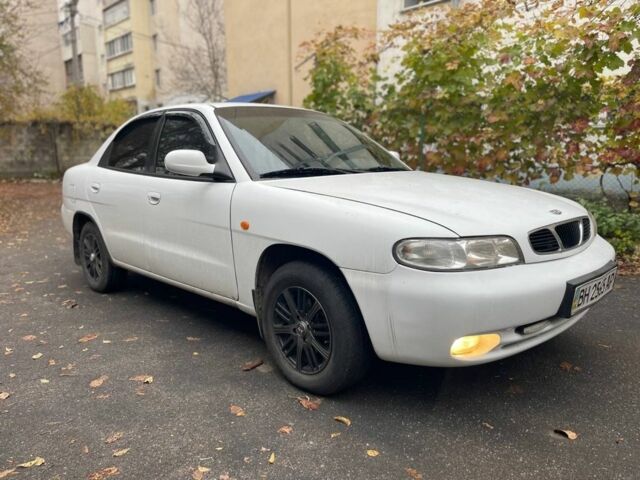 Белый Дэу Нубира, объемом двигателя 1.6 л и пробегом 271 тыс. км за 2300 $, фото 4 на Automoto.ua