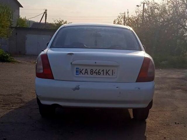 Белый Дэу Нубира, объемом двигателя 1.6 л и пробегом 365 тыс. км за 1800 $, фото 5 на Automoto.ua