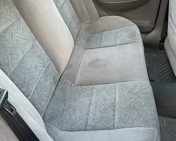 Білий Деу Нубіра, об'ємом двигуна 1.6 л та пробігом 235 тис. км за 1900 $, фото 4 на Automoto.ua