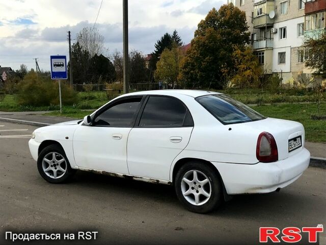 Білий Деу Нубіра, об'ємом двигуна 1.6 л та пробігом 0 тис. км за 1000 $, фото 4 на Automoto.ua