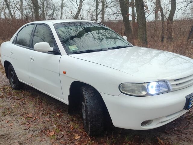 Белый Дэу Нубира, объемом двигателя 1.6 л и пробегом 200 тыс. км за 2147 $, фото 2 на Automoto.ua