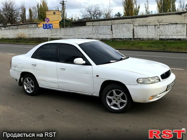 Белый Дэу Нубира, объемом двигателя 1.6 л и пробегом 0 тыс. км за 1000 $, фото 3 на Automoto.ua