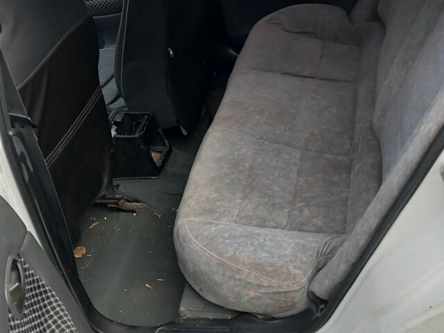 Дэу Нубира 1997 в Одессе на Automoto.ua Белый Дэу Нубира, объемом двигателя 2 л и пробегом 36 тыс. км за 1600 $, фото 3 на Automoto.ua