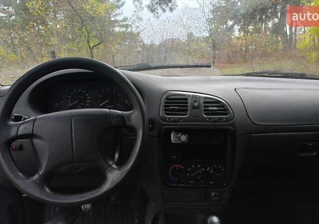Дэу Нубира 1999 в Василькове на Automoto.ua Белый Дэу Нубира, объемом двигателя 1.6 л и пробегом 349 тыс. км за 947 $, фото 12 на Automoto.ua