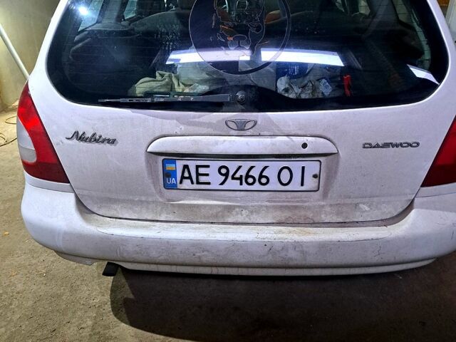Белый Дэу Нубира, объемом двигателя 2 л и пробегом 268 тыс. км за 2500 $, фото 3 на Automoto.ua