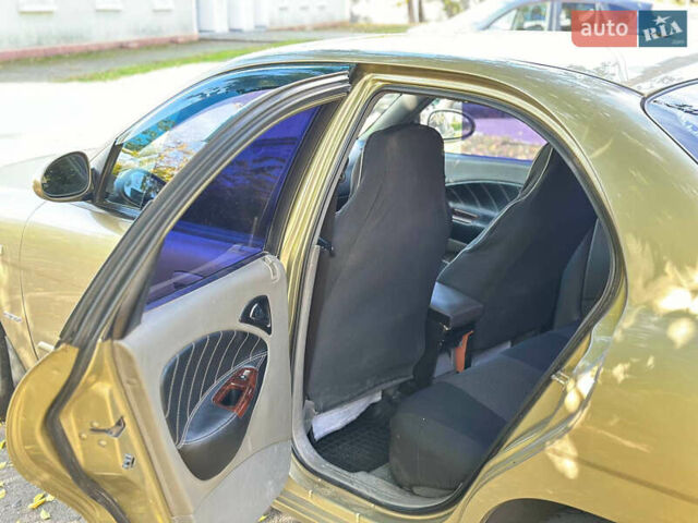 Бежевий Деу Нубіра, об'ємом двигуна 2 л та пробігом 220 тис. км за 2200 $, фото 7 на Automoto.ua