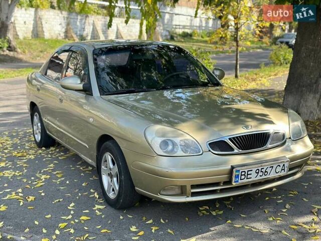 Бежевый Дэу Нубира, объемом двигателя 2 л и пробегом 220 тыс. км за 2200 $, фото 1 на Automoto.ua