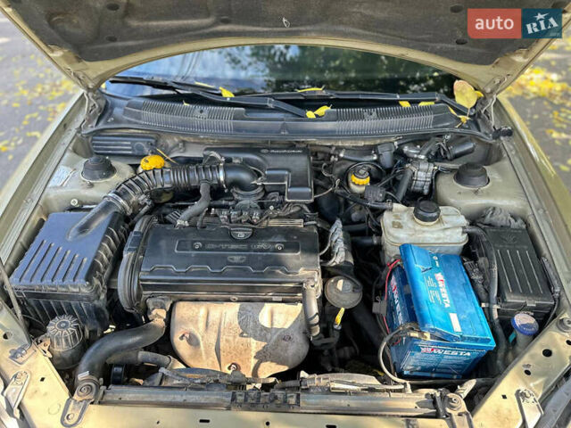 Бежевий Деу Нубіра, об'ємом двигуна 2 л та пробігом 220 тис. км за 2200 $, фото 12 на Automoto.ua