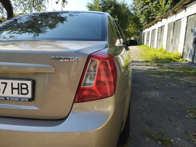 Бежевий Деу Нубіра, об'ємом двигуна 1.8 л та пробігом 158 тис. км за 4700 $, фото 7 на Automoto.ua