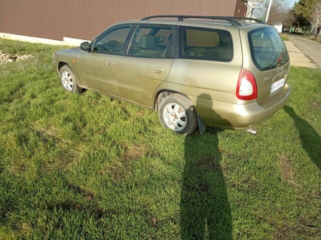 Бежевый Дэу Нубира, объемом двигателя 0 л и пробегом 200 тыс. км за 2000 $, фото 1 на Automoto.ua