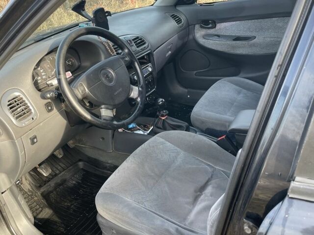 Чорний Деу Нубіра, об'ємом двигуна 1.6 л та пробігом 3 тис. км за 1100 $, фото 4 на Automoto.ua