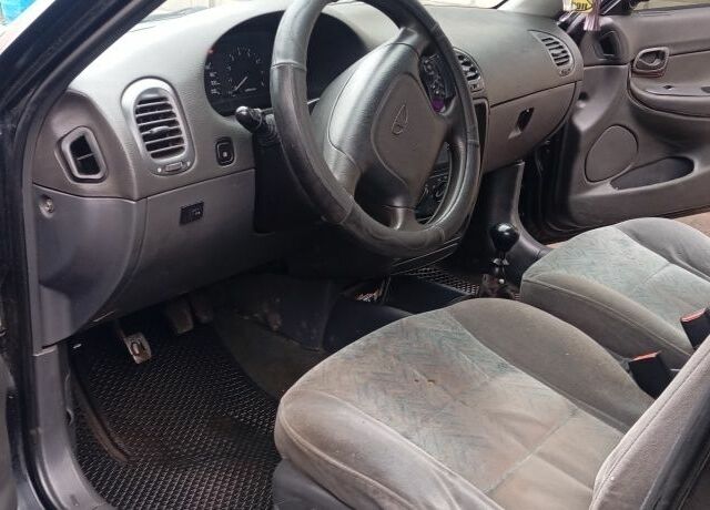 Черный Дэу Нубира, объемом двигателя 1.6 л и пробегом 3 тыс. км за 1650 $, фото 14 на Automoto.ua