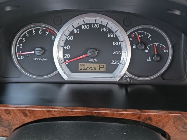 Черный Дэу Нубира, объемом двигателя 1.8 л и пробегом 302 тыс. км за 2700 $, фото 7 на Automoto.ua