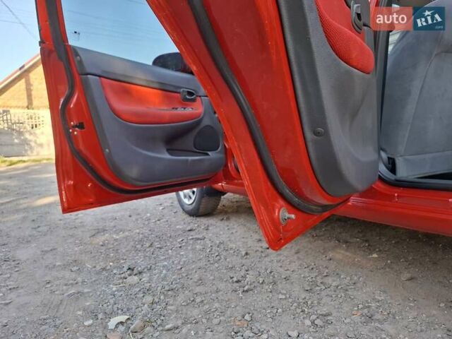 Червоний Деу Нубіра, об'ємом двигуна 0 л та пробігом 183 тис. км за 2750 $, фото 16 на Automoto.ua
