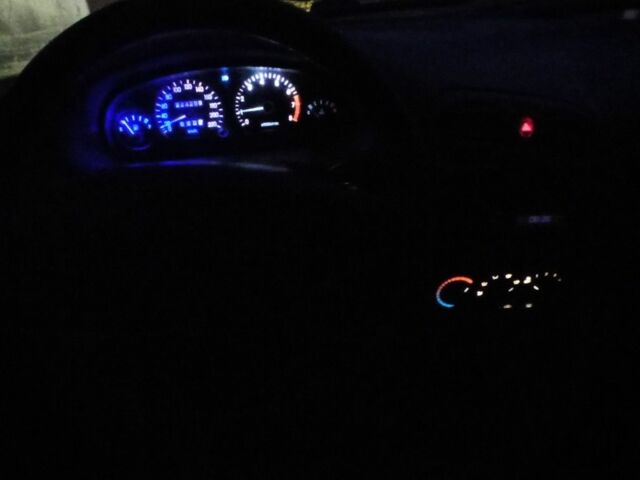 Деу Нубіра 1998 у Люботине на Automoto.ua Червоний Деу Нубіра, об'ємом двигуна 1.6 л та пробігом 225 тис. км за 1800 $, фото 15 на Automoto.ua