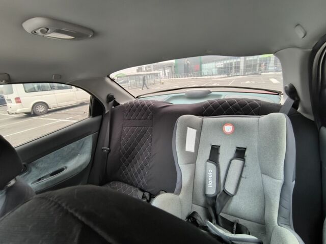 Красный Дэу Нубира, объемом двигателя 1.6 л и пробегом 136 тыс. км за 2700 $, фото 5 на Automoto.ua