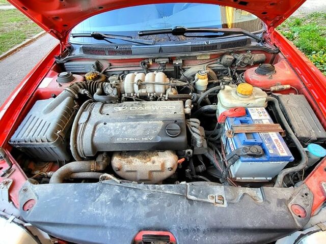 Червоний Деу Нубіра, об'ємом двигуна 1.6 л та пробігом 222 тис. км за 3300 $, фото 6 на Automoto.ua
