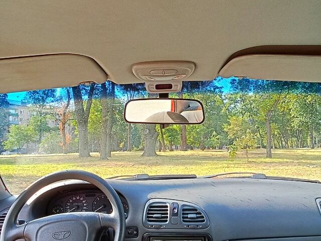 Червоний Деу Нубіра, об'ємом двигуна 1.6 л та пробігом 0 тис. км за 1600 $, фото 2 на Automoto.ua