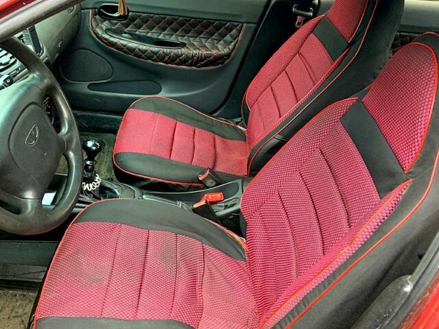 Красный Дэу Нубира, объемом двигателя 1.6 л и пробегом 0 тыс. км за 3000 $, фото 1 на Automoto.ua