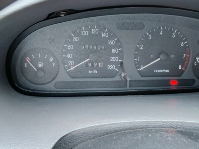 Червоний Деу Нубіра, об'ємом двигуна 1.6 л та пробігом 390 тис. км за 1939 $, фото 6 на Automoto.ua