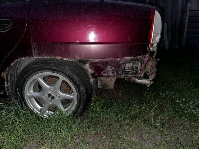 Червоний Деу Нубіра, об'ємом двигуна 1.6 л та пробігом 300 тис. км за 920 $, фото 1 на Automoto.ua