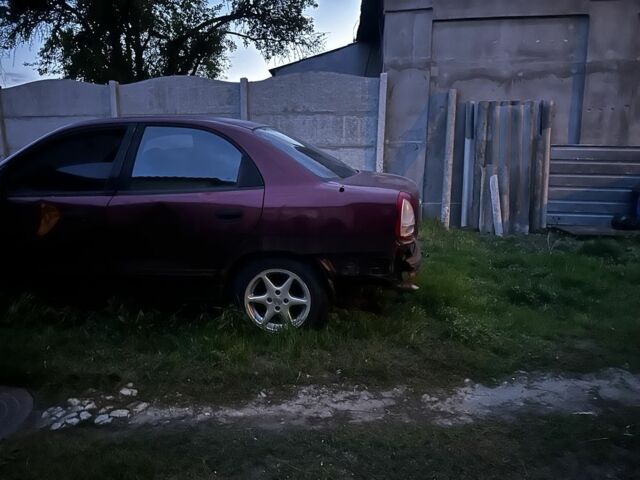 Червоний Деу Нубіра, об'ємом двигуна 1.6 л та пробігом 300 тис. км за 920 $, фото 3 на Automoto.ua