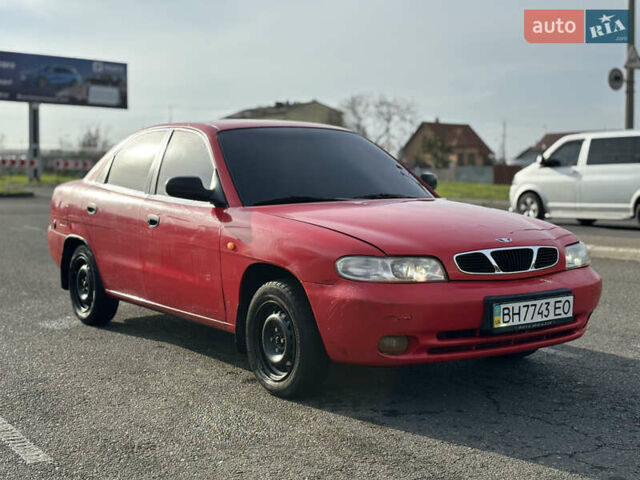 Червоний Деу Нубіра, об'ємом двигуна 1.6 л та пробігом 180 тис. км за 1750 $, фото 3 на Automoto.ua