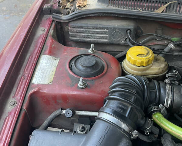 Деу Нубіра 1998 у Києві на Automoto.ua Червоний Деу Нубіра, об'ємом двигуна 1.6 л та пробігом 100 тис. км за 1500 $, фото 7 на Automoto.ua