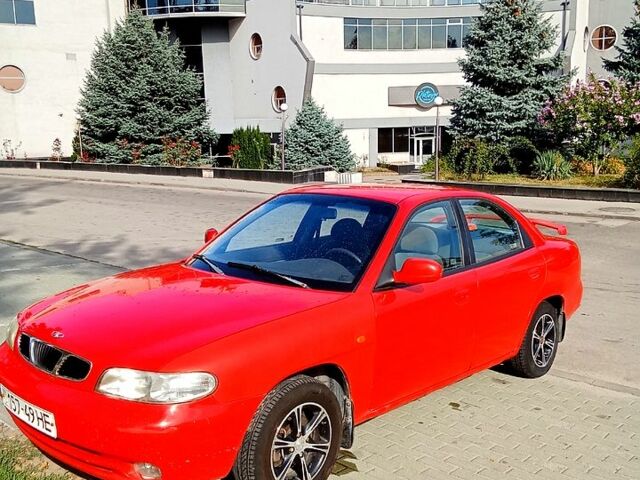 Червоний Деу Нубіра, об'ємом двигуна 1.6 л та пробігом 0 тис. км за 1600 $, фото 1 на Automoto.ua