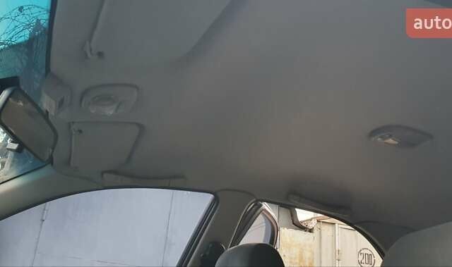 Красный Дэу Нубира, объемом двигателя 1.6 л и пробегом 275 тыс. км за 3700 $, фото 5 на Automoto.ua