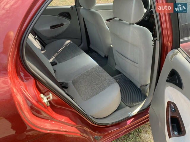 Красный Дэу Нубира, объемом двигателя 2 л и пробегом 314 тыс. км за 3000 $, фото 7 на Automoto.ua