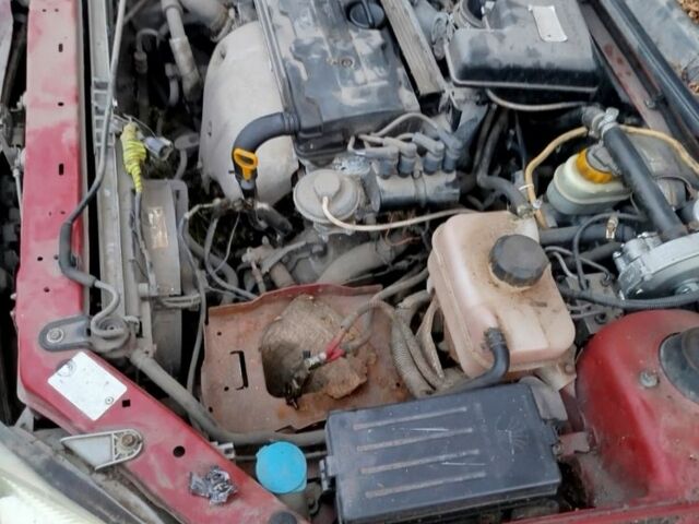 Красный Дэу Нубира, объемом двигателя 0 л и пробегом 200 тыс. км за 800 $, фото 2 на Automoto.ua