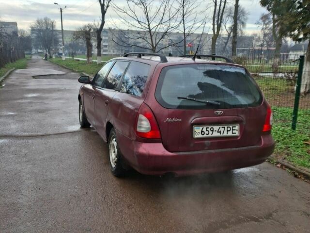 Красный Дэу Нубира, объемом двигателя 2 л и пробегом 137 тыс. км за 1537 $, фото 2 на Automoto.ua