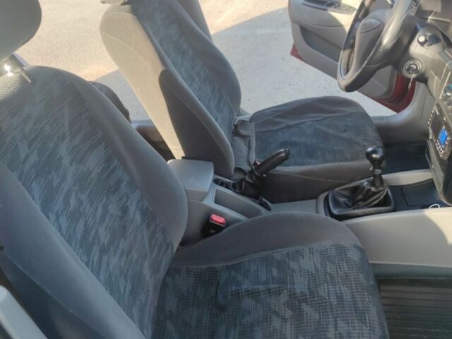 Красный Дэу Нубира, объемом двигателя 1.6 л и пробегом 110 тыс. км за 2900 $, фото 2 на Automoto.ua