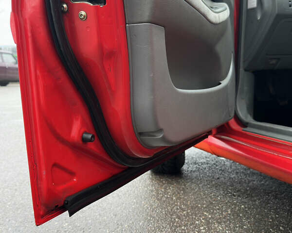 Красный Дэу Нубира, объемом двигателя 1.6 л и пробегом 324 тыс. км за 3700 $, фото 11 на Automoto.ua