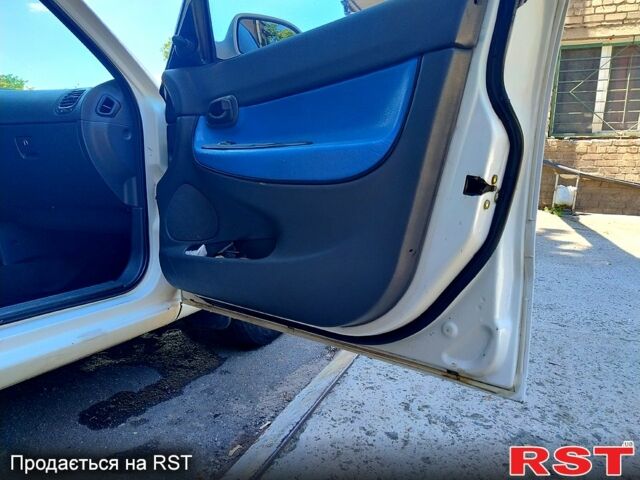 Деу Нубіра, об'ємом двигуна 1.6 л та пробігом 260 тис. км за 2500 $, фото 7 на Automoto.ua