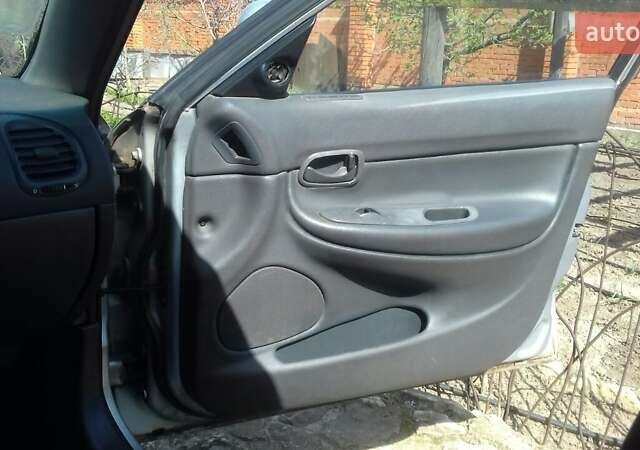Деу Нубіра, об'ємом двигуна 1.6 л та пробігом 372 тис. км за 2000 $, фото 17 на Automoto.ua