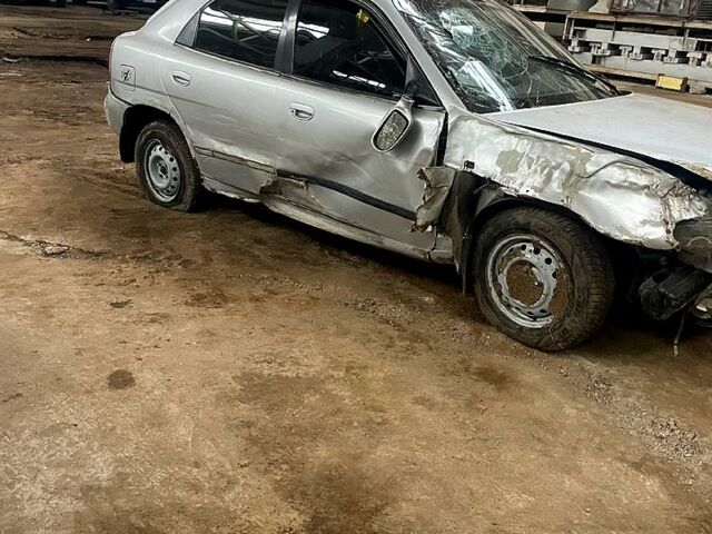 Дэу Нубира, объемом двигателя 2 л и пробегом 200 тыс. км за 750 $, фото 6 на Automoto.ua