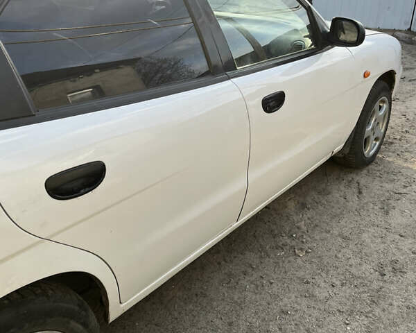 Дэу Нубира, объемом двигателя 1.6 л и пробегом 408 тыс. км за 2400 $, фото 9 на Automoto.ua