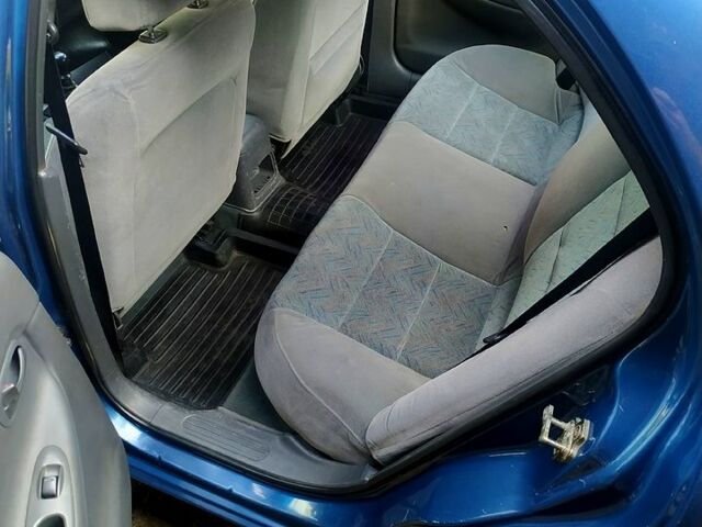 Деу Нубіра 1998 у Одесі на Automoto.ua Деу Нубіра, об'ємом двигуна 1.6 л та пробігом 198 тис. км за 2000 $, фото 4 на Automoto.ua