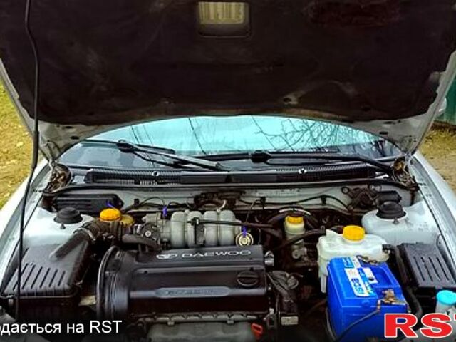 Дэу Нубира, объемом двигателя 16 л и пробегом 250 тыс. км за 1850 $, фото 4 на Automoto.ua