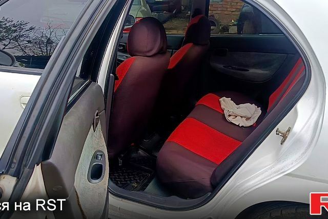 Дэу Нубира, объемом двигателя 1.6 л и пробегом 275 тыс. км за 1100 $, фото 3 на Automoto.ua