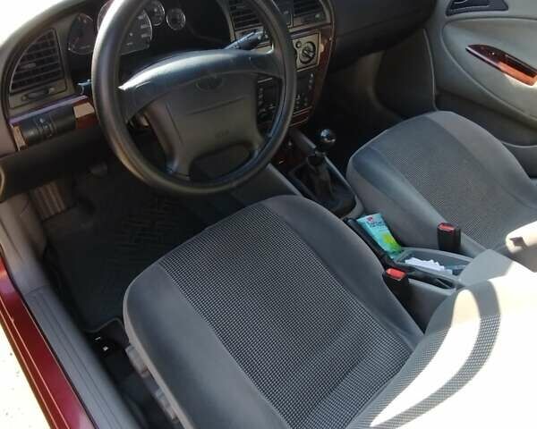 Дэу Нубира, объемом двигателя 2 л и пробегом 190 тыс. км за 3300 $, фото 3 на Automoto.ua