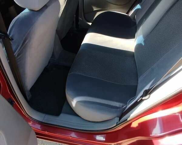 Дэу Нубира, объемом двигателя 2 л и пробегом 190 тыс. км за 3300 $, фото 4 на Automoto.ua