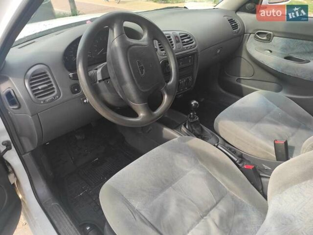 Дэу Нубира, объемом двигателя 0 л и пробегом 360 тыс. км за 1999 $, фото 13 на Automoto.ua