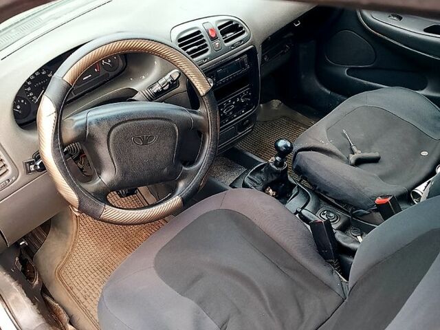 Дэу Нубира, объемом двигателя 1.6 л и пробегом 400 тыс. км за 590 $, фото 3 на Automoto.ua